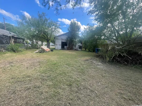 365 N San Gabriel Ave., San Antonio, TX 78237