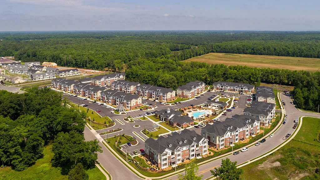 Clairmont at Jolliff Landing — Photo 2