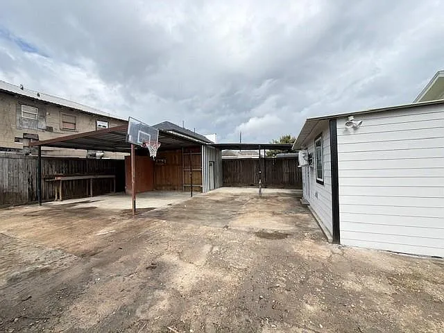 1819 Carr St — Photo 12