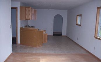 2nd image of 32266 Mississippi Rd