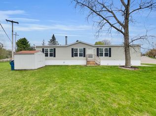 1836 Collins Ct, Milford, MI 48381