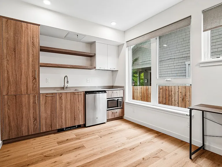 Brand-New Studio Near UW | Furnished Options & Luxury Amenities at Graceland Apartments Seattle — Photo 34