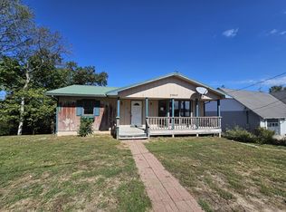 27045 Hickory Dr, Eagle Rock, MO 65641