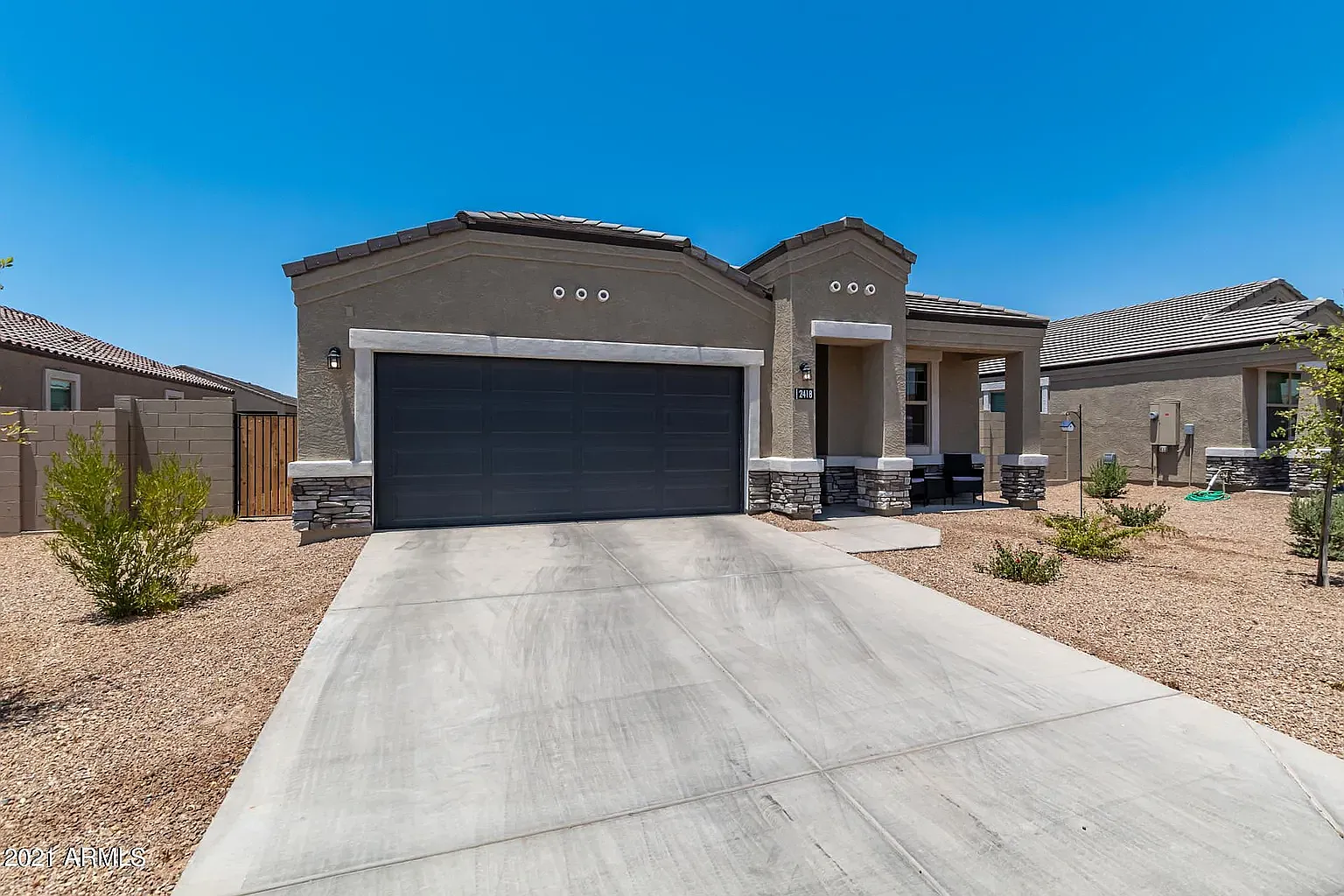 3 bed, 1887 sqft, $1,999 — Photo 3