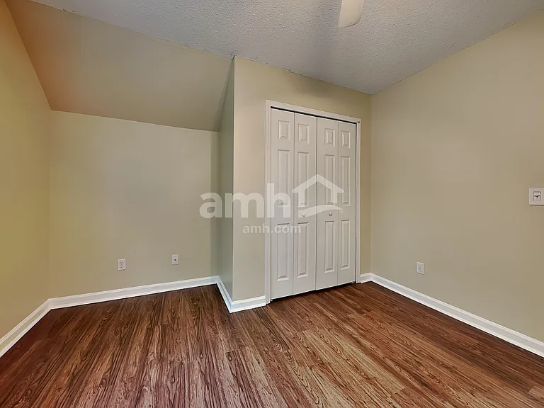 183 Stoney Xing — Photo 11