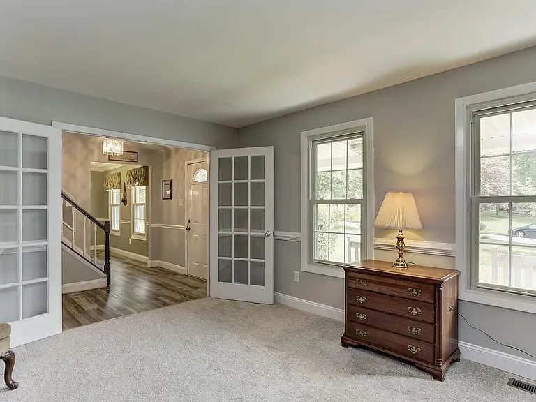 8780 Teresa Ln — Photo 5
