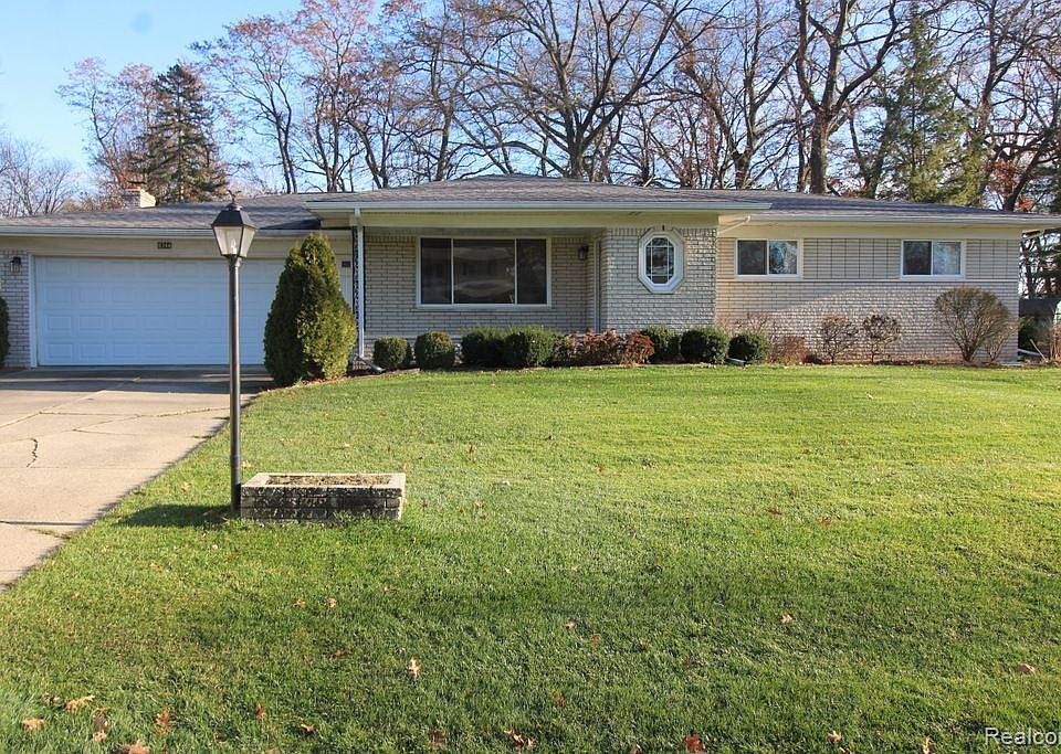 1st image of 6344 Thorneycroft Dr