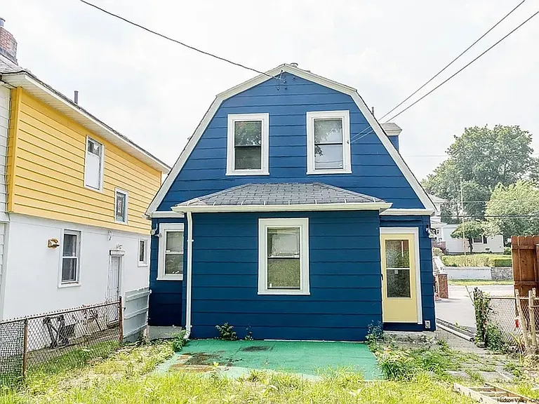 82 Prospect St — Photo 31