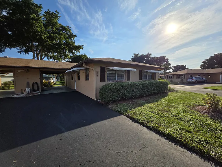 718 Whippoorwill Ln — Photo 8