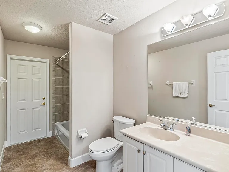 88 Covington Ln — Photo 43