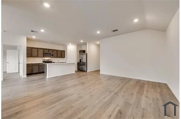 Building Photo - 1131 Elijah Way