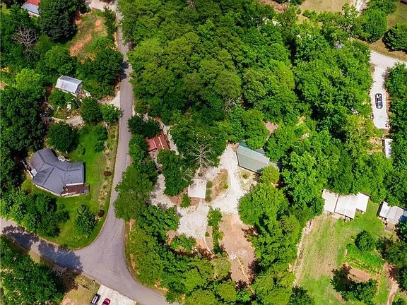 3rd image of 0 N Davis Dr