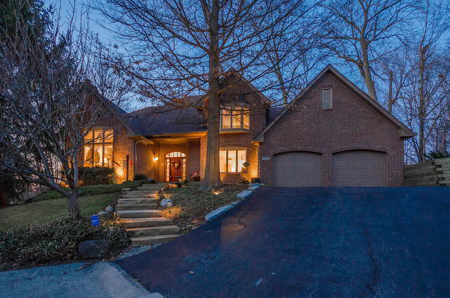 10748 Canoe Ct photo 1