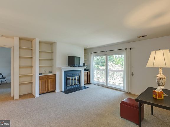 4th image of 6204B Redins Dr