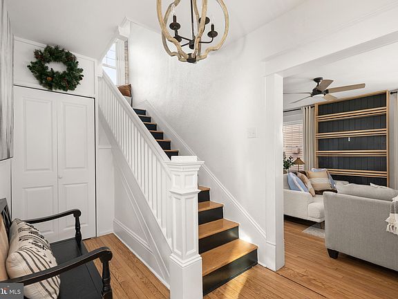 4th image of 108 Delaware Ave