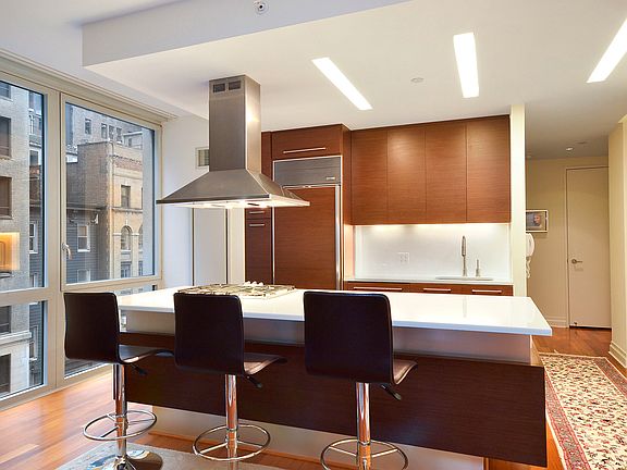 3rd image of 39 E 29th St #5-B
