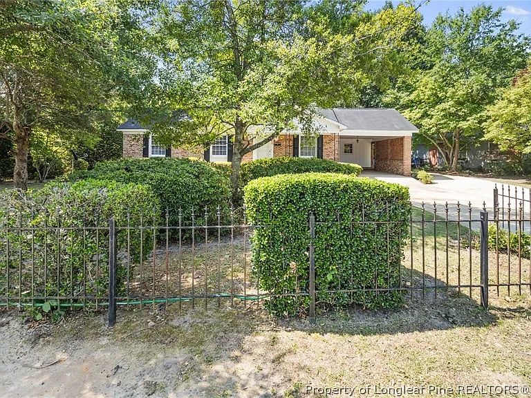 309 Kenwood Dr — Photo 3