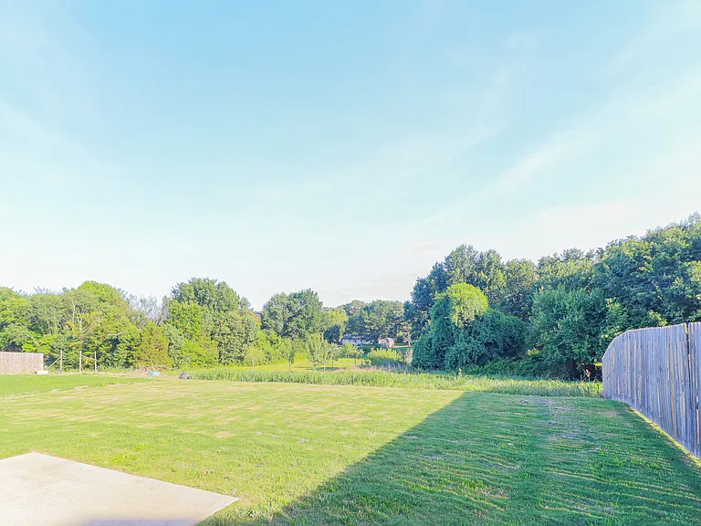 4717 Edgemont Dr — Photo 29