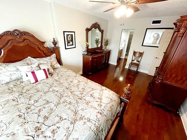 323 Morgan St #2B — Photo 11