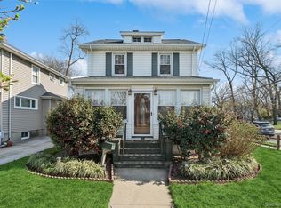 262 Floral Boulevard, Floral Park, NY 11001