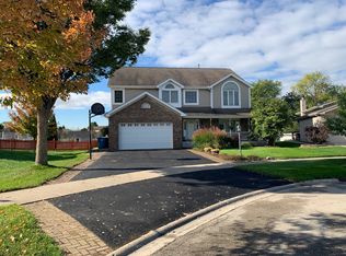 7531 James St, Frankfort, IL 60423