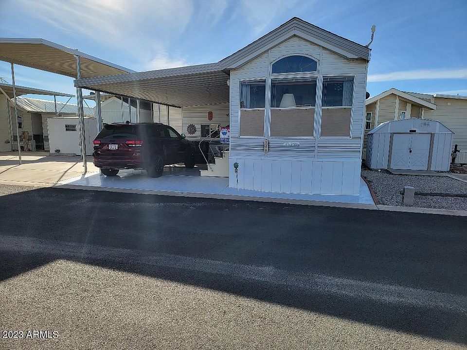 1st image of 105 E Hedge Dr