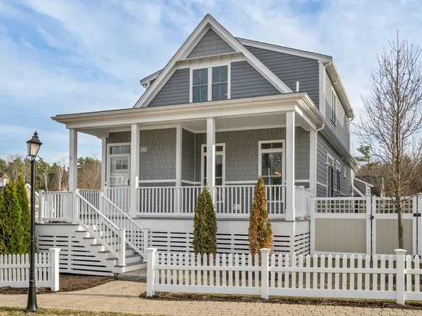 63 Boydes Xing, Norfolk, MA 02056