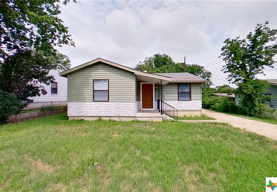 1st image of 803 S 2nd St