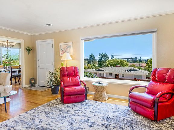 5th image of 303 Prospect Hts
