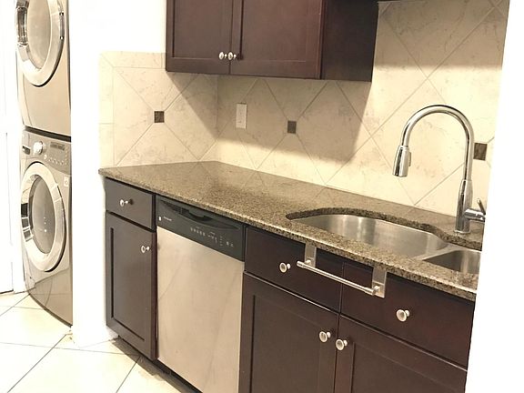 Washer and Dryer in Unit