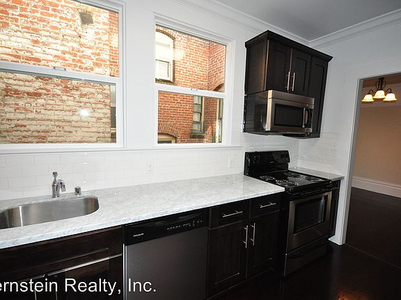 3rd image of 936 Leavenworth St APT 4