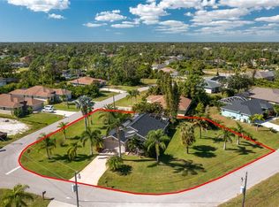 100 Hobo Rd, Rotonda West, FL 33947