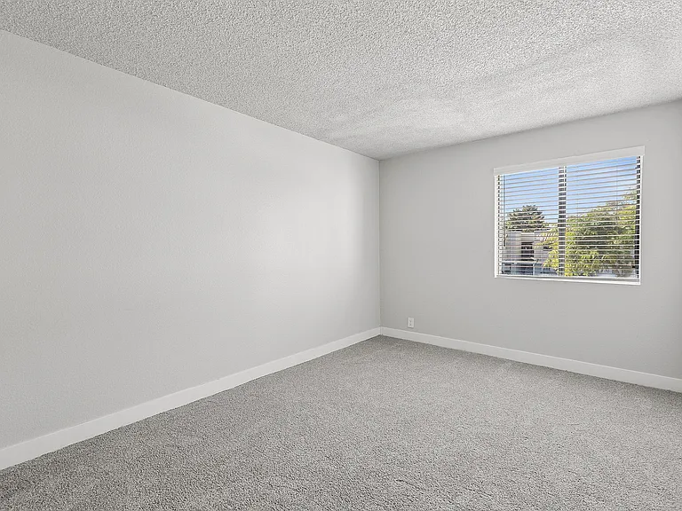 Peoria Grand Apartments — Photo 24