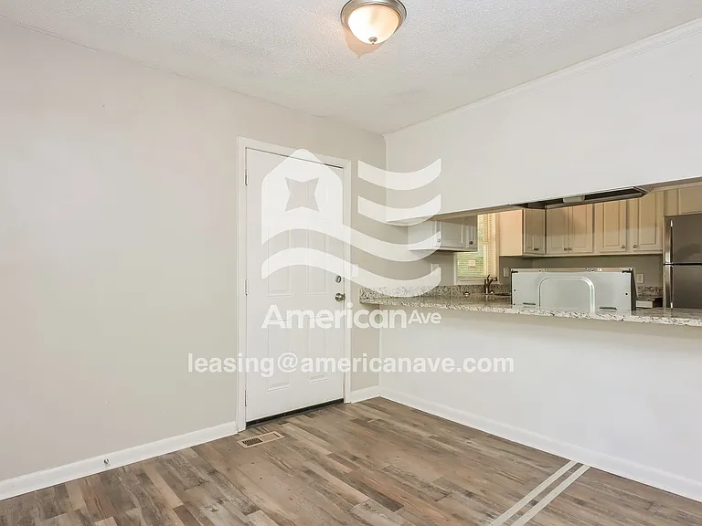 1237609_003_dining_room_4.jpg