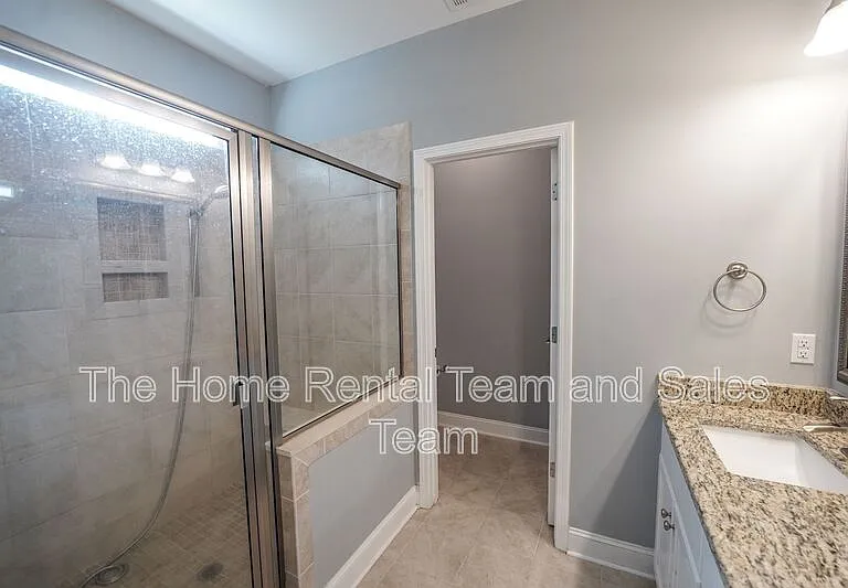 425 Wicklow Dr — Photo 18