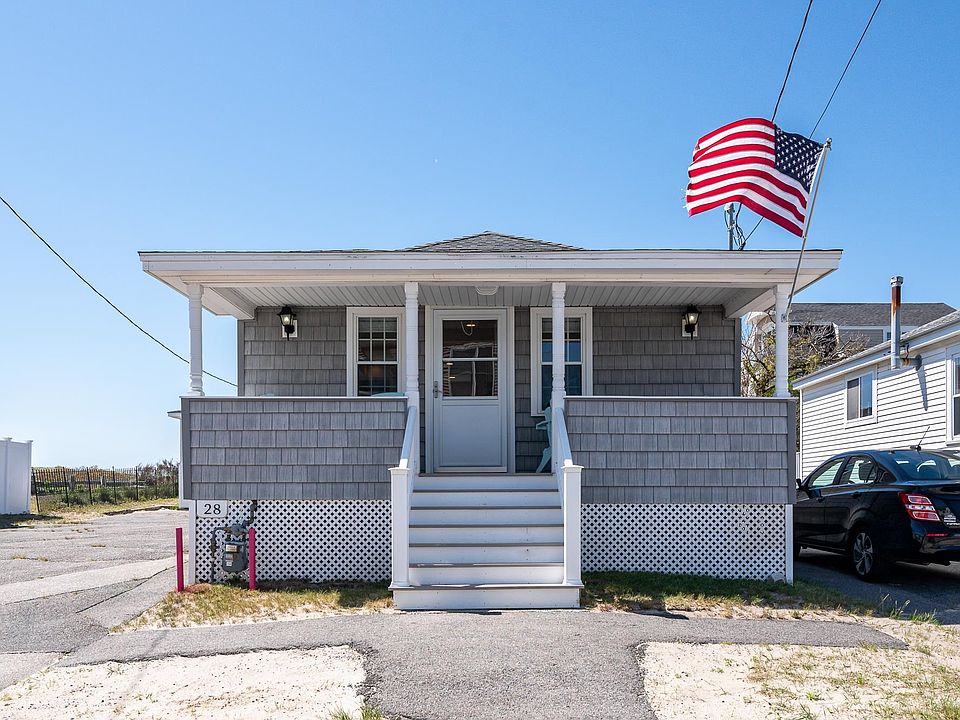 28 Dover Avenue, Hampton, NH 03842 Zillow