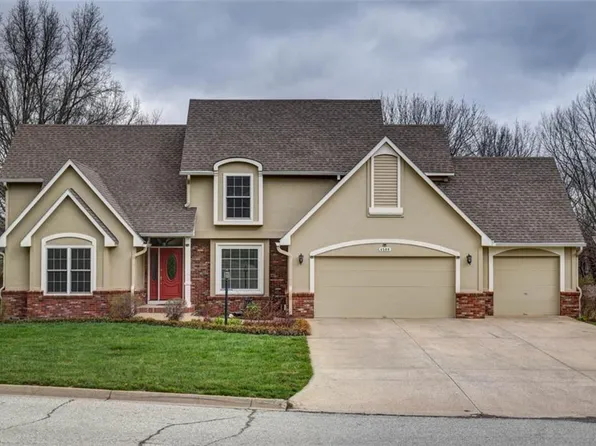 4500 Turnberry Dr, Lawrence, KS 66047