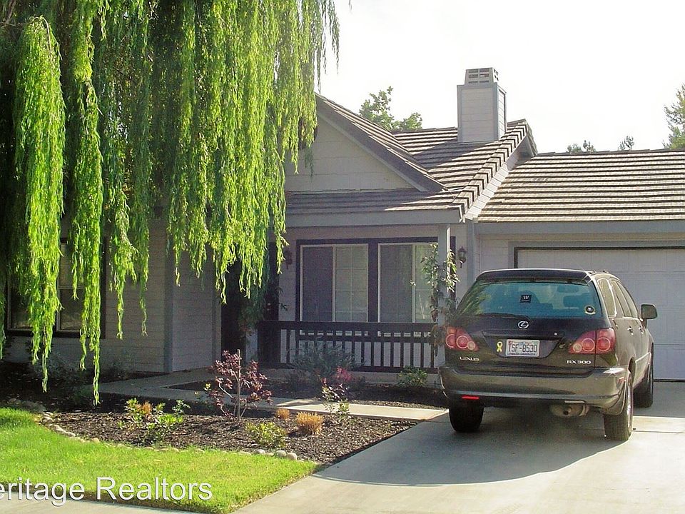 1st image of 805 Wildwood Dr