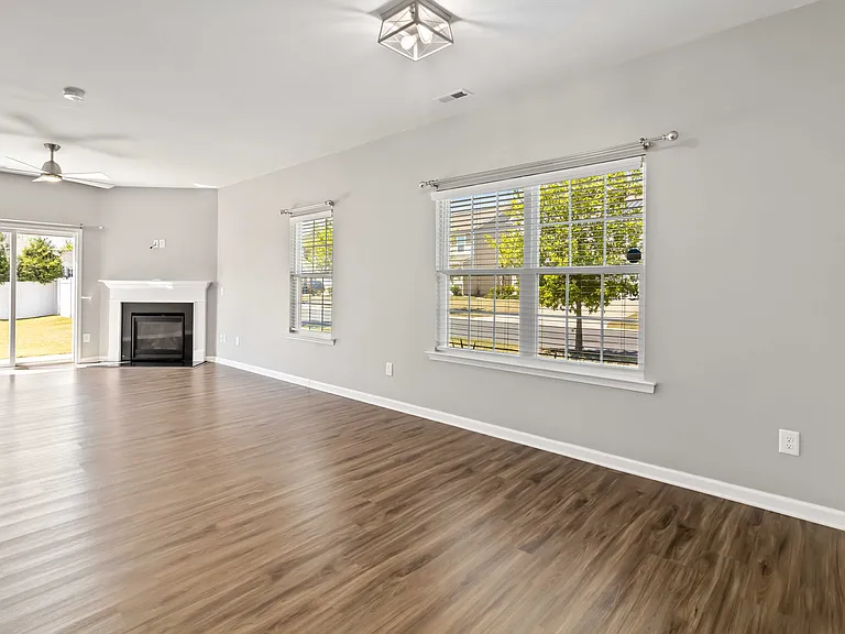 1016 Loggerhead Dr — Photo 14