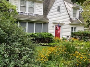 2705 Highcrest Rd, Rockford, IL 61107