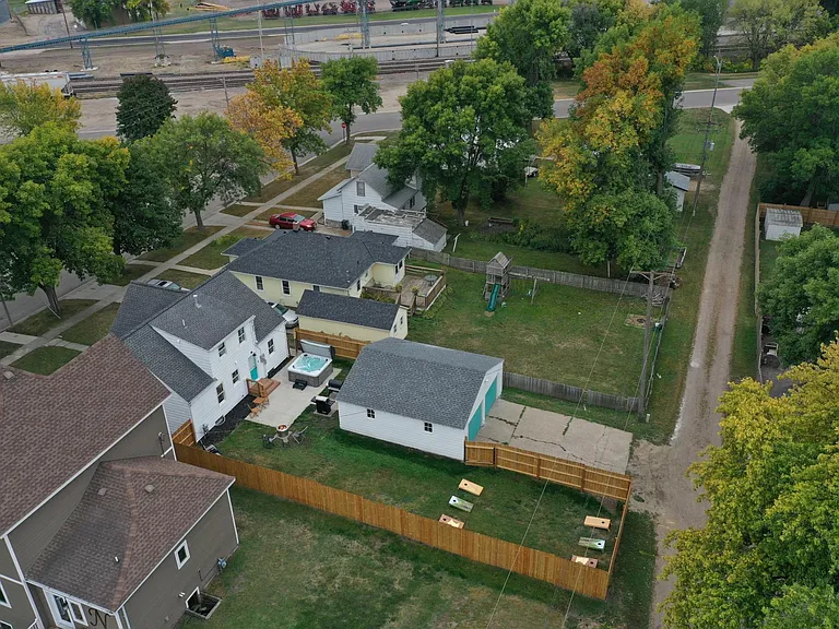 27 Division St N #AIRBB — Photo 88