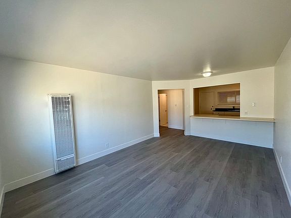 3rd image of 31 1st Ave APT 3
