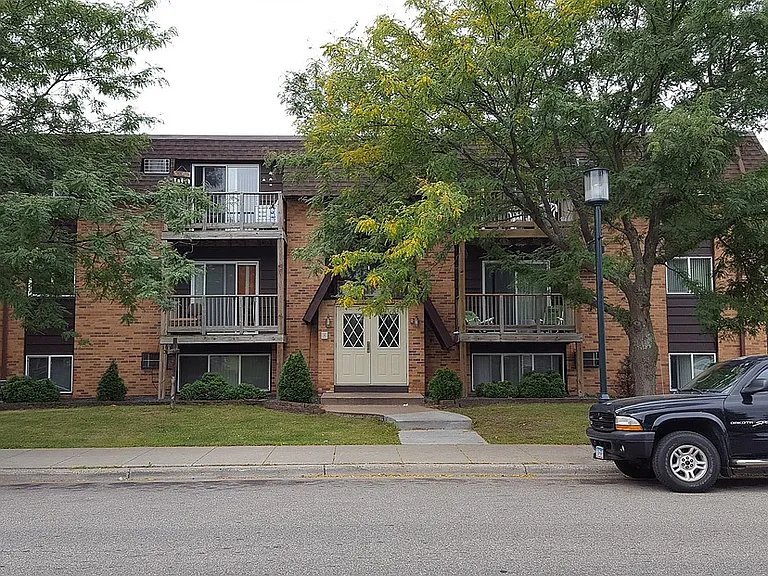 3927 W Broadway Ave — Photo 15