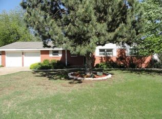1212 Howard Dr, Del City, OK 73115