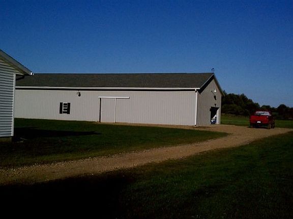 2nd image of 10530 N 31st St
