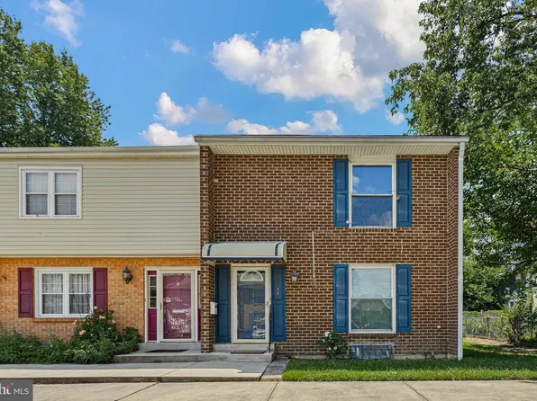 323 E Edgewater Way, Newark, DE 19702