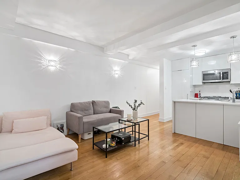308 W 30th St #2F — Photo 1