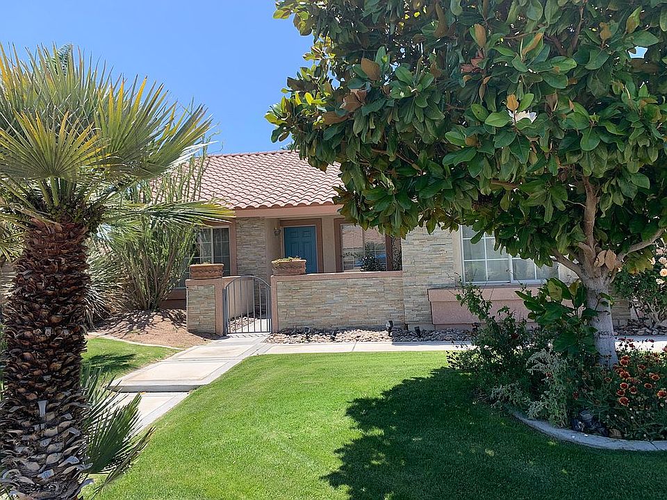 1st image of 79185 Camino Del Oro