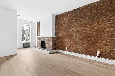 100 Bergen Street, #3