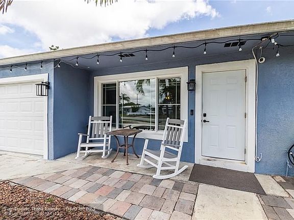 5th image of 2810 NE 9th Ave